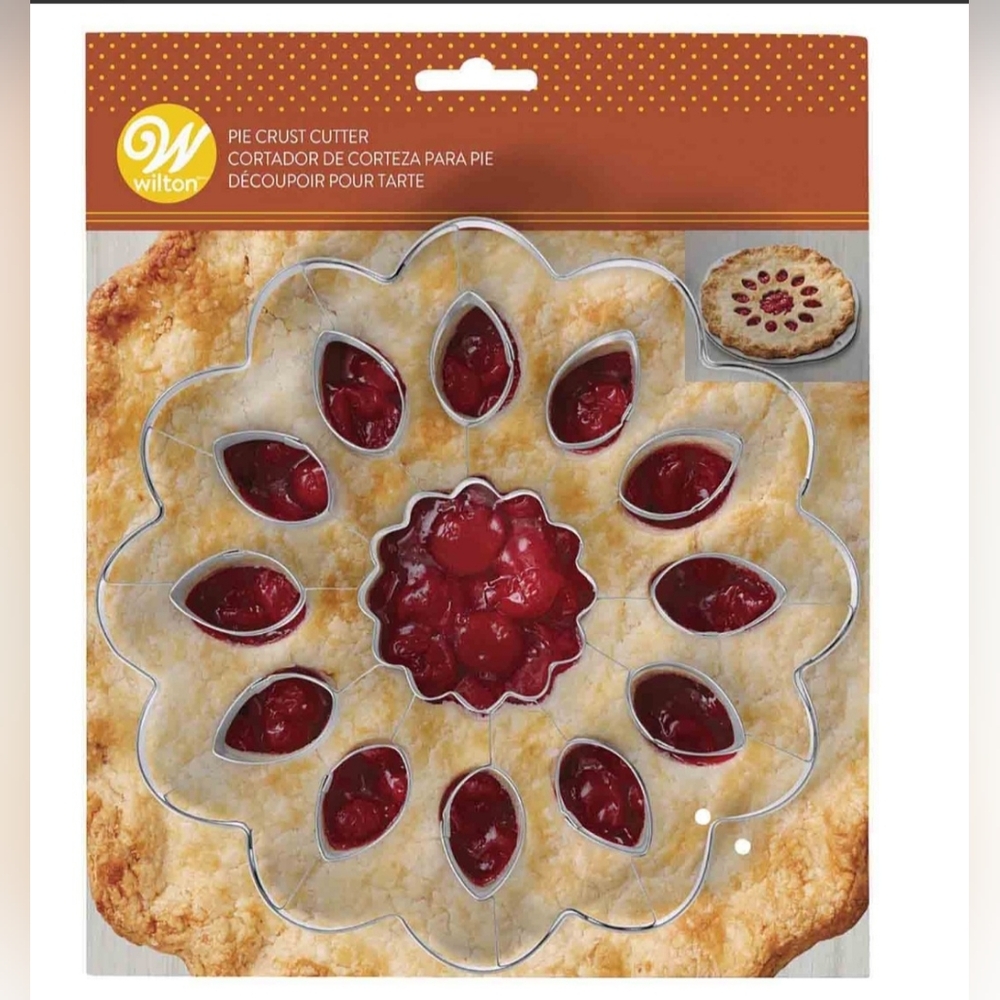 Wilton Sunflower Pie Crust Cutter